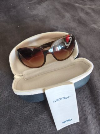 Gafas de sol Vogue mujer negras