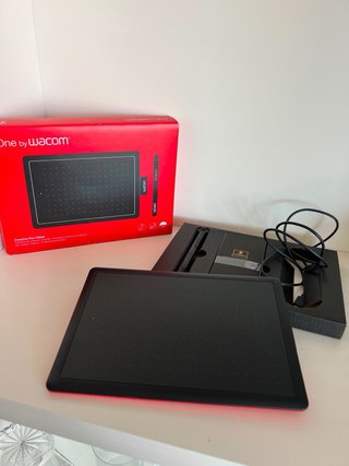 Tableta Gráfica One by Wacom Roja