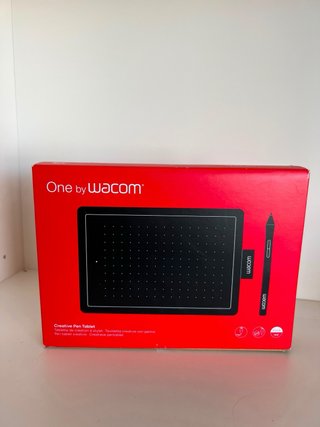 Tableta Gráfica One by Wacom Roja
