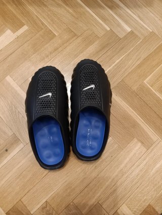 Chanclas Nike Mind Negras y Azules