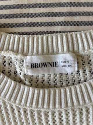 Blusa Brownie Blanca Hombros Descubiertos Talla S