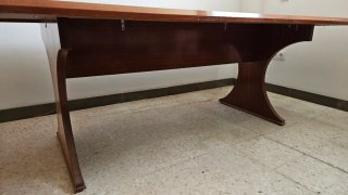 Mesa de junta de madera
