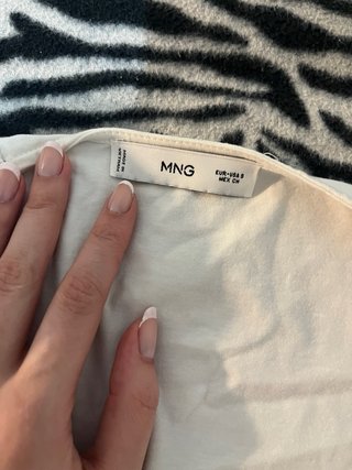 Camiseta Mango Blanca Volantes