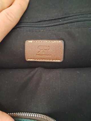Mochila Parfois verde con llaveros