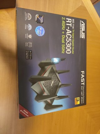 Router ASUS RT-AC5300 Tri-band Gigabit
