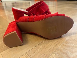 Zapatos tacón Amor Amore talla 37