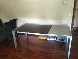 Mesa de comedor cristal y metal