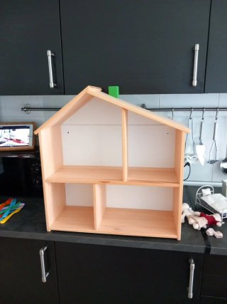 Casa de muñecas / Estantería IKEA