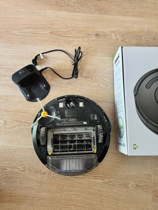 Robot Aspirador iRobot Roomba 676