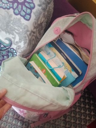 Mochila Enso gris y rosa con corazón