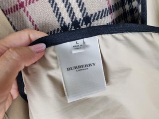 Marca Burberry con forro Nova check escoces