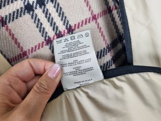 Marca Burberry con forro Nova check escoces