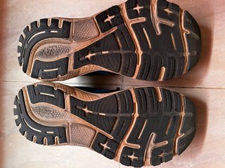 Brooks Adrenaline GTS 22 Talla 45