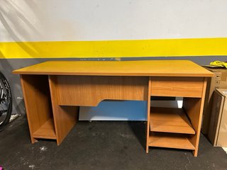 Mesa de estudio madera