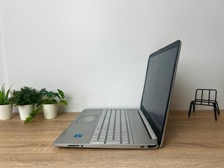 OPORTUNIDAD HP 15s | i5 11ª | 8GB | 256GB SSD