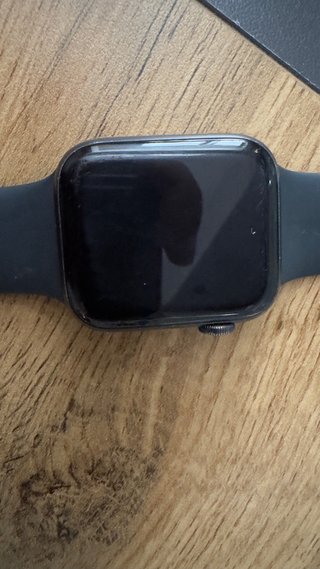 Apple Watch SE 44mm + AirPods 3