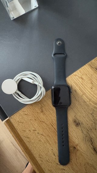 Apple Watch SE 44mm + AirPods 3