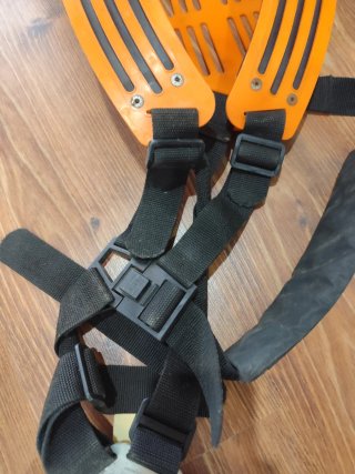 Arnés forestal naranja