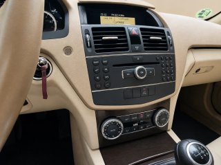 Mercedes-Benz Clase C180k etiqueta C✅️Garantia
