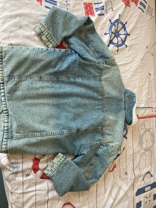 Chaqueta vaquera forrada de borreguito