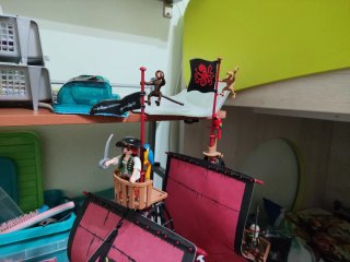 Barco Pirata Playmobil con Figuras