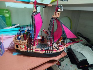 Barco Pirata Playmobil con Figuras