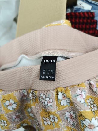 Falda pantalón Shein floral volantes