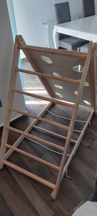 Triángulo Pikler madera