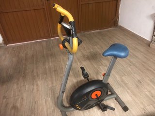 Bicicleta Estática Azul y Gris