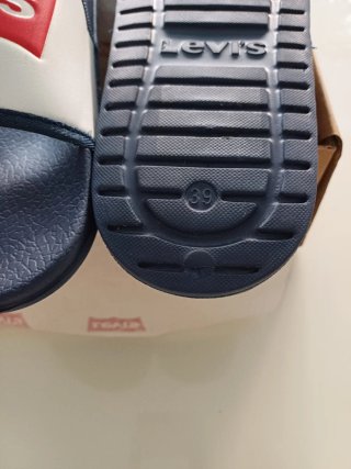 Chanclas Levi's niño/a piscina
