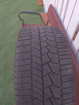 Neumático Continental 255/35/r19 V