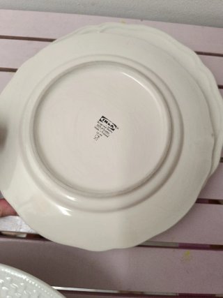 Lote platos beige y blanco diferentes tamaños