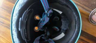 Casco infantil patinaje marca Micro. Tamaño 48-53