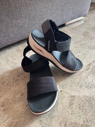 Sandalias Skechers Niña Negro/Gris