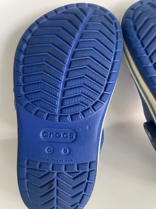 Crocs niño azul talla C9