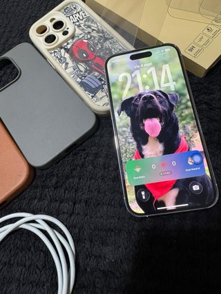 iPhone 14 Pro + 2 custodie + Vetri