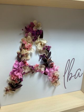 Cuadro Decorativo Letra A Flores Secas.