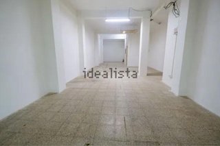 Se vende local en Ibi de 93m2