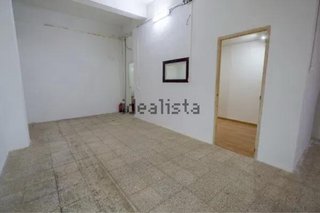 Se vende local en Ibi de 93m2
