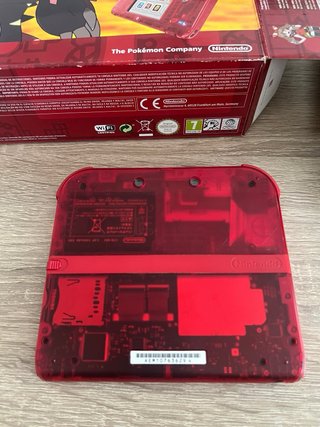 Nintendo 2DS Edición Limitada Pokémon Omega Ruby