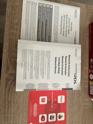 Nintendo 2DS Edición Limitada Pokémon Omega Ruby