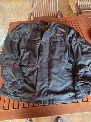 Chaqueta Motera Modeka Negra talla 2XL