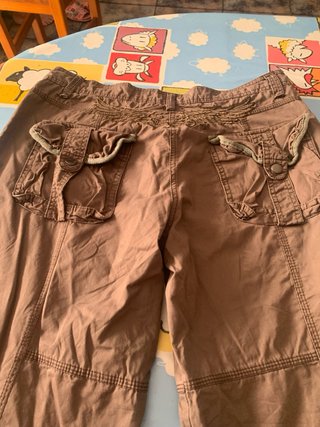 Pantalones cargo marrones