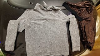 Maglioncino leggero collo con fiocco lurex argento