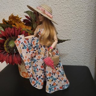 Muñeca barbie curvy MTM