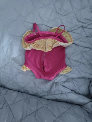 Muñeca Nenuco con traje rosa y conjunto