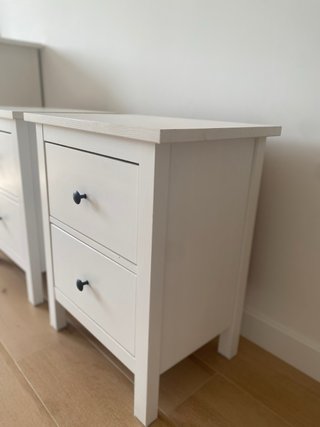 Mesita de noche IKEA blanca