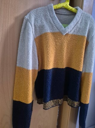 Jersey cuello pico 3 colores