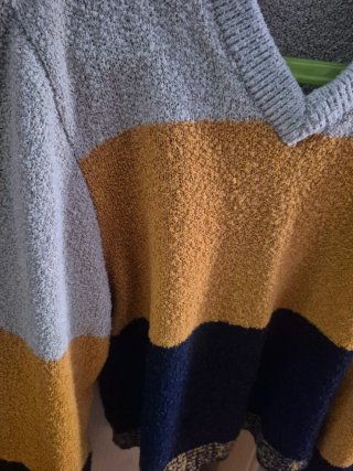 Jersey cuello pico 3 colores
