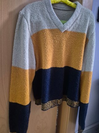 Jersey cuello pico 3 colores